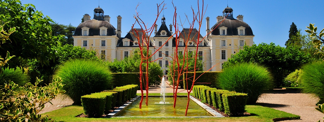 Jardin des Apprentis, devant la façade nord du château de Cheverny