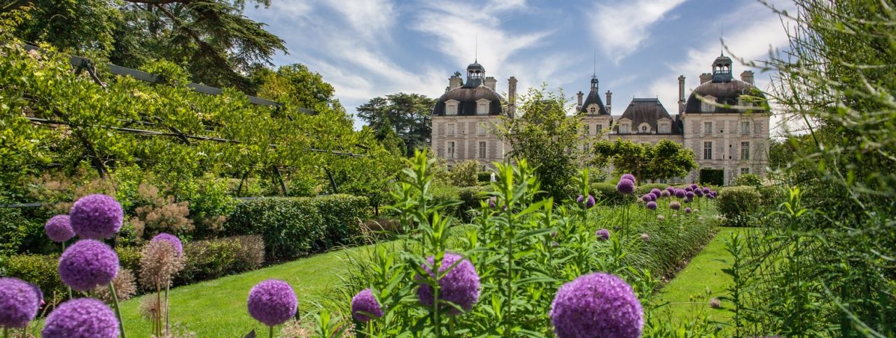 Jardin des Apprentis, devant la façade nord du château de Cheverny